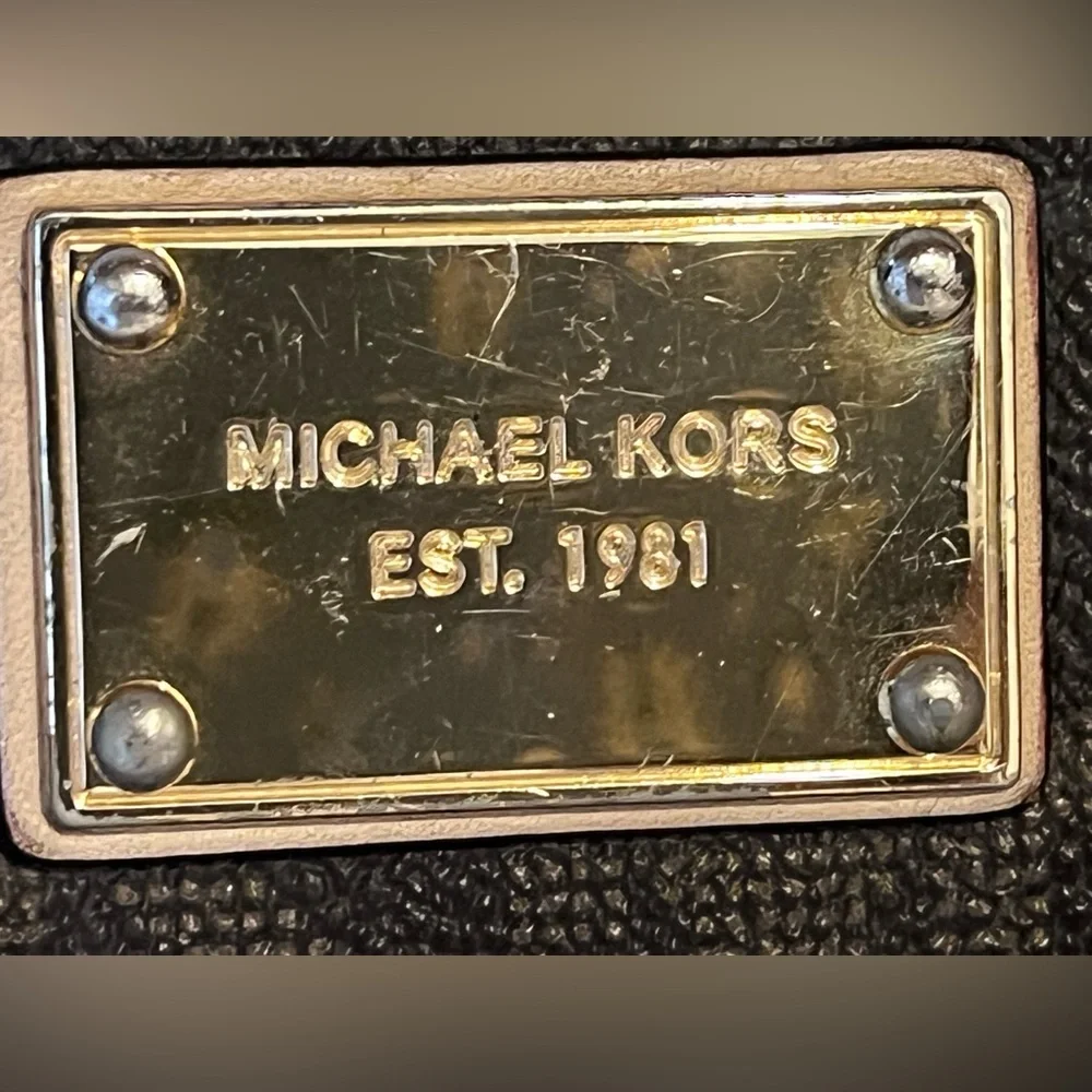 Michael Kors Black Pebbled Leather Wallet with Gold Logo Plaque - Picture 2 of 5